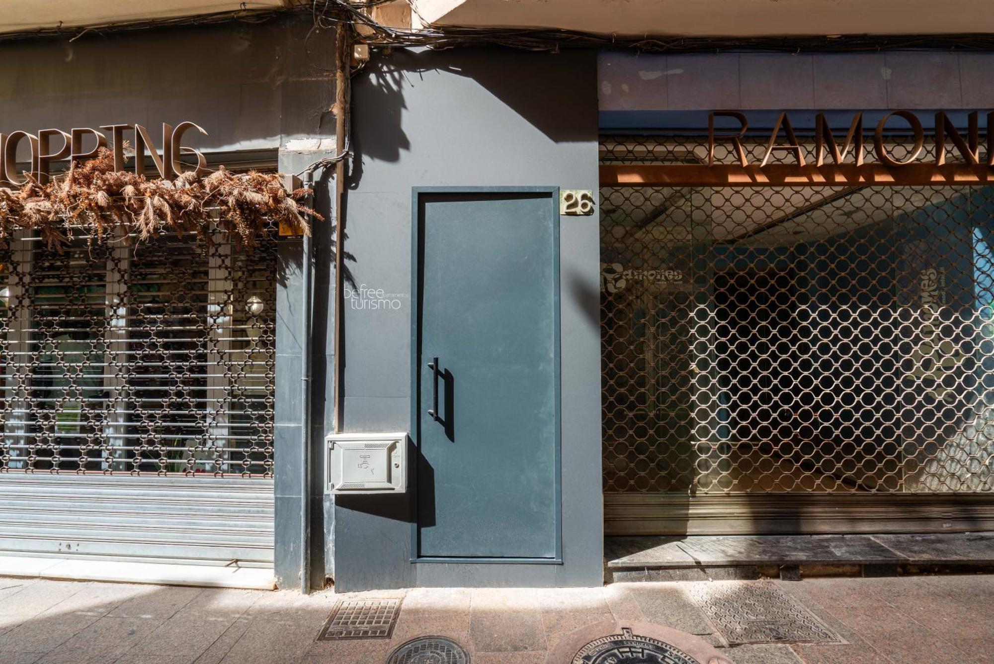 Tiendas 26 Almería Exteriör bild
